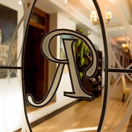 Hotel Rex Segesvár Kültér fotó