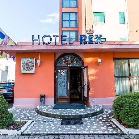 Hotel Rex Segesvár Kültér fotó