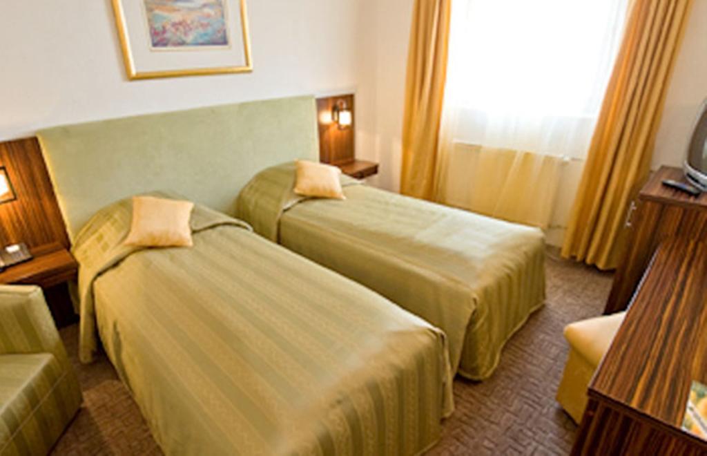 Hotel Rex Segesvár Szoba fotó