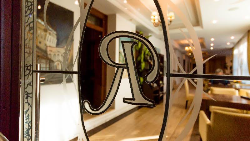 Hotel Rex Segesvár Kültér fotó