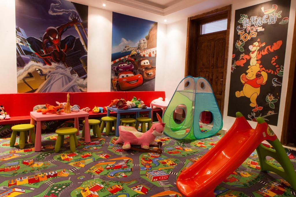 Hotel Rex Segesvár Kültér fotó