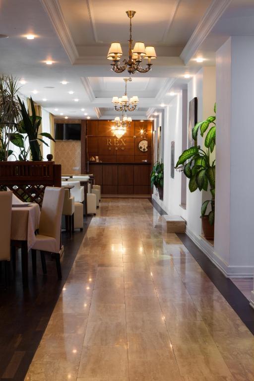 Hotel Rex Segesvár Kültér fotó