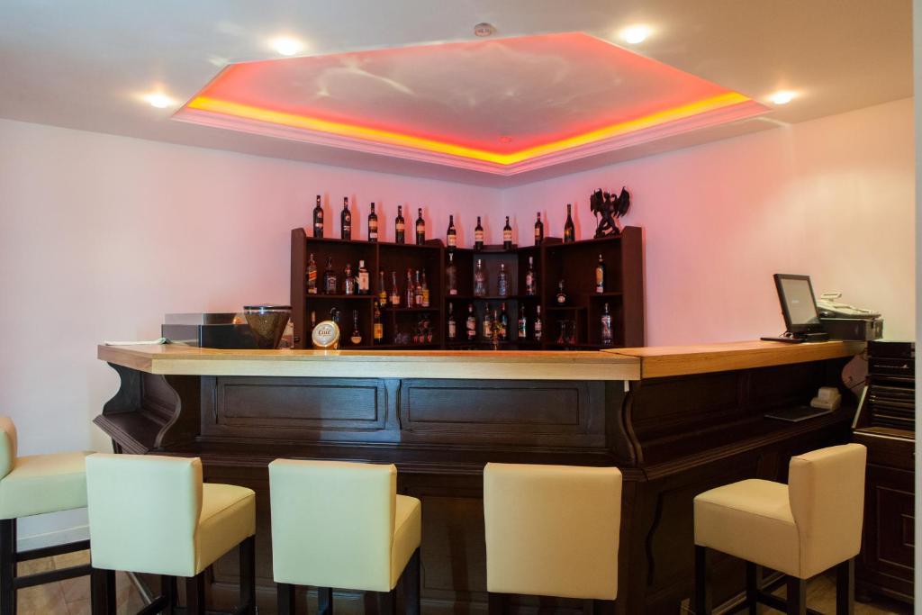 Hotel Rex Segesvár Kültér fotó