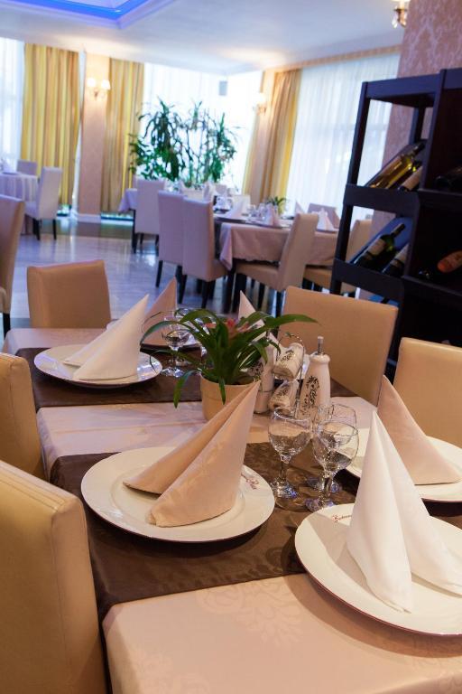 Hotel Rex Segesvár Kültér fotó